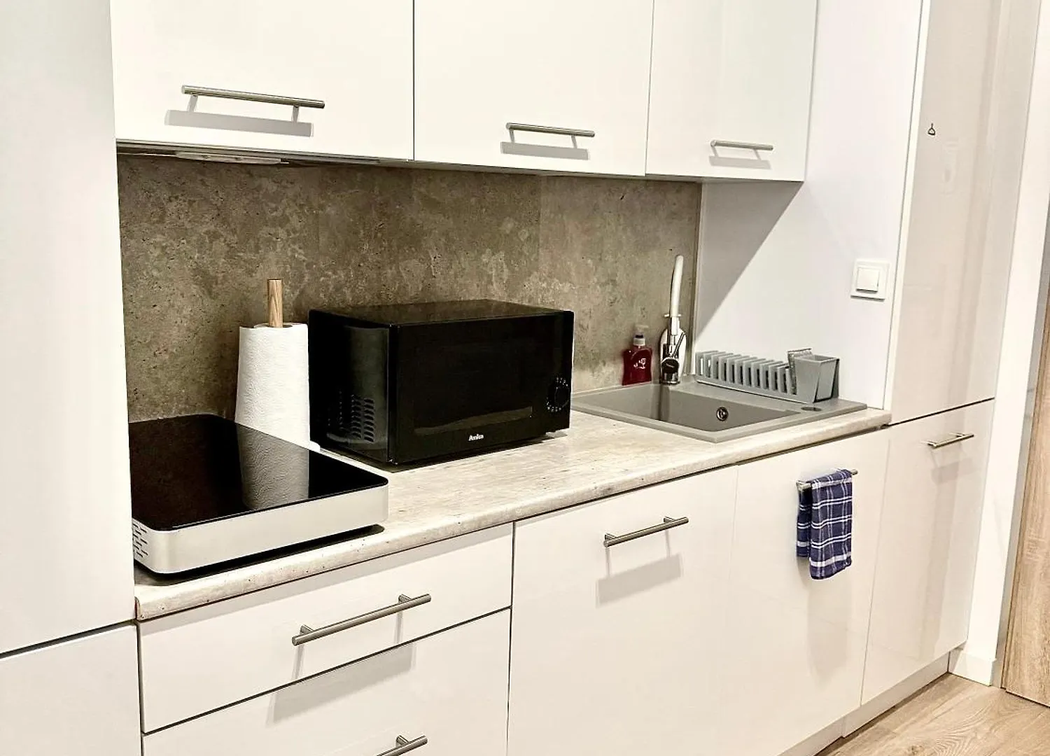 nastrojowy apartament 2 pokojowy 6 min od lotniska Warszawa Polska