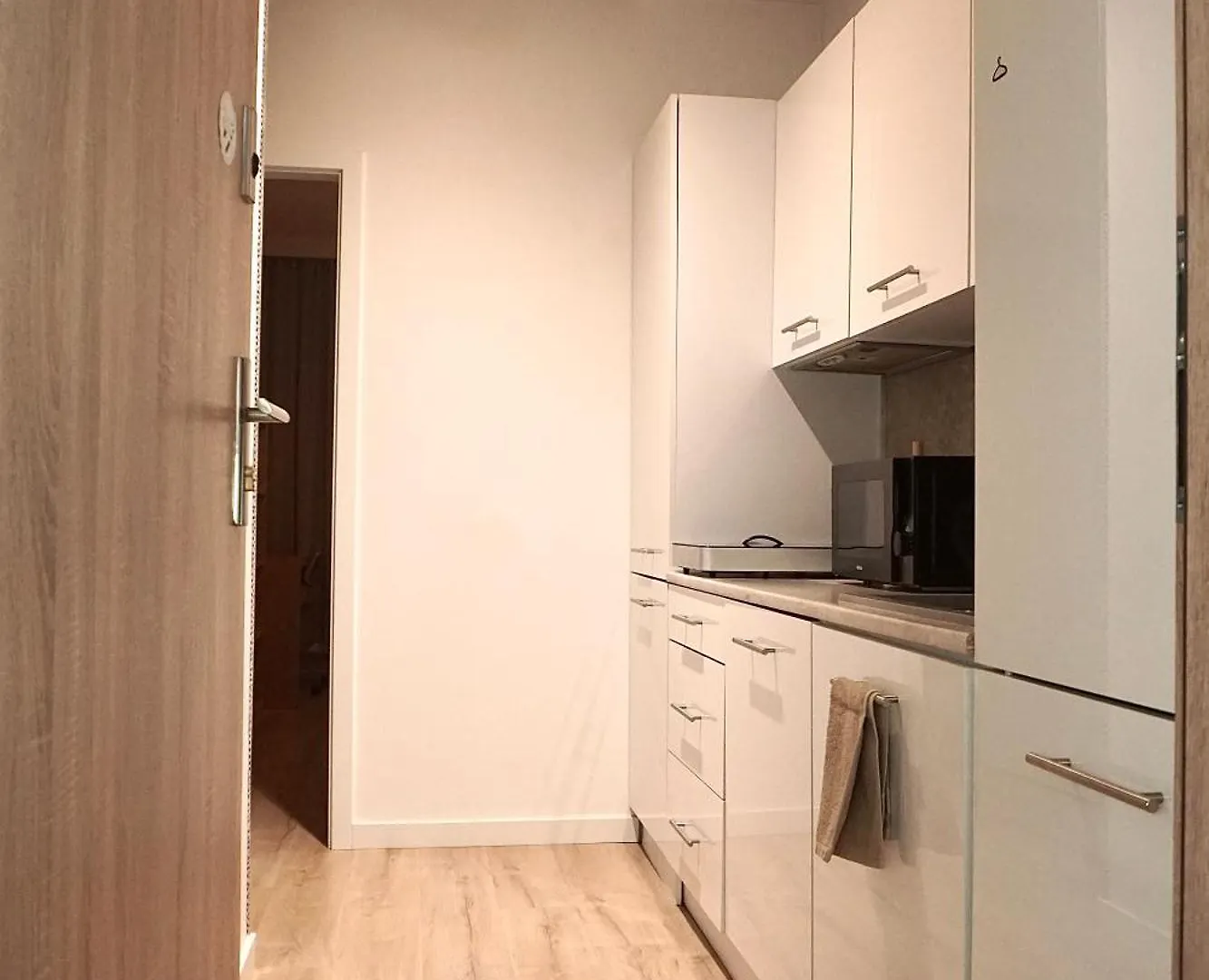 nastrojowy apartament 2 pokojowy 6 min od lotniska Warszawa